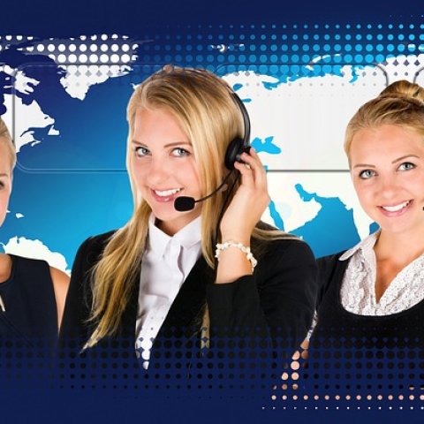 Call center w Polsce pod AI: co zostaje z branży i z ludzi