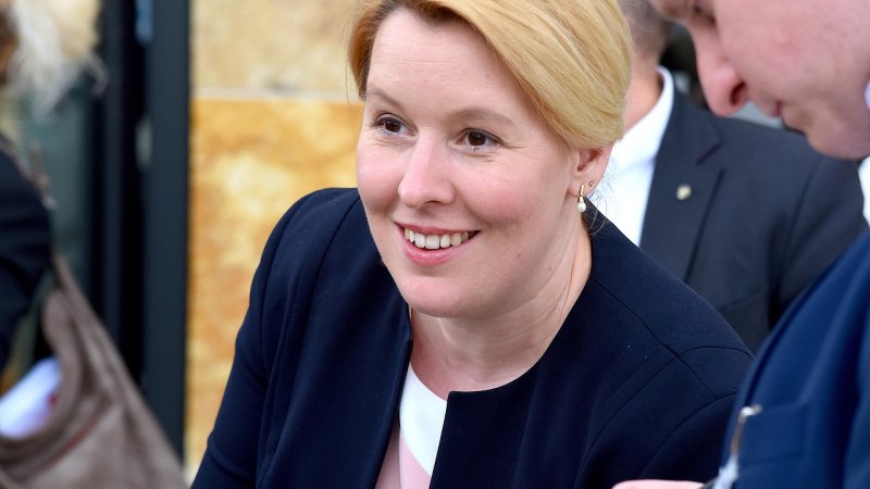 Napięcia w koalicji rządzącej, których nie zobaczysz w TV – prawdziwe starcie PO z Lewicą