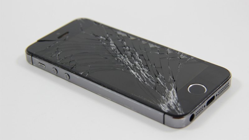 iPhone 17 w Polsce: prawo do naprawy i dlaczego Apple tego nie lubi