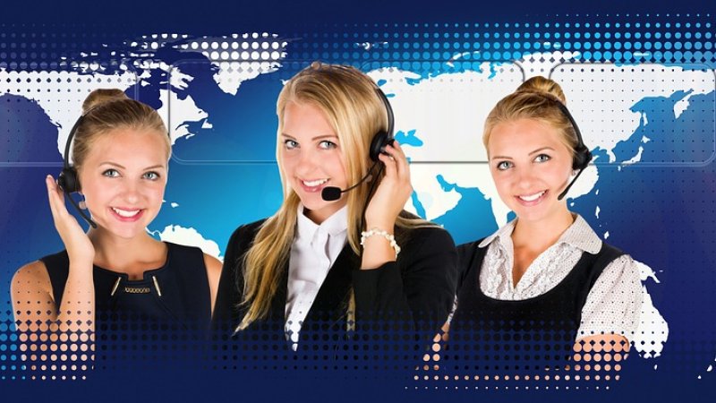 Call center w Polsce pod AI: co zostaje z branży i z ludzi