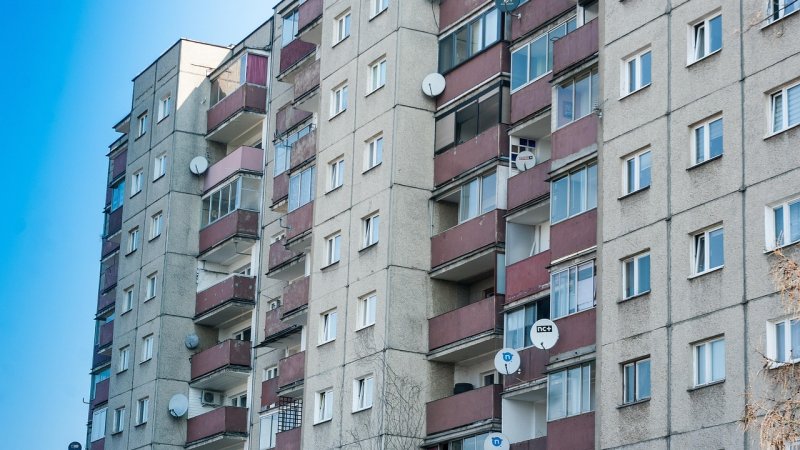 Reprywatyzacja wciąż niezakończona: nowe roszczenia i stare afery