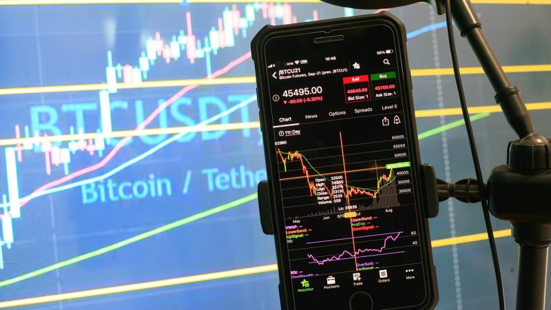NFT i kryptowaluty 2026: koniec bańki czy burza przed nami?